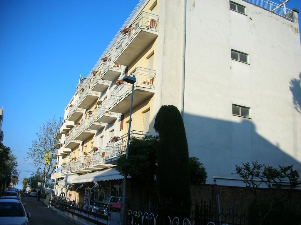 Hotel Gemma Римини Экстерьер фото