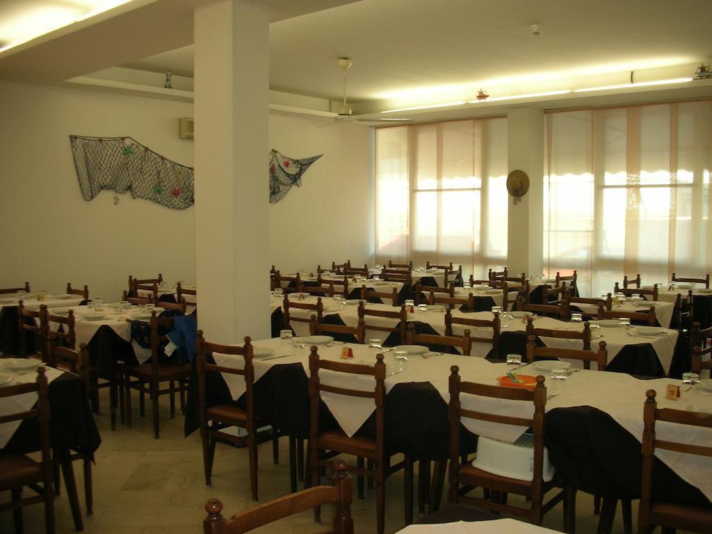 Hotel Gemma Римини Экстерьер фото